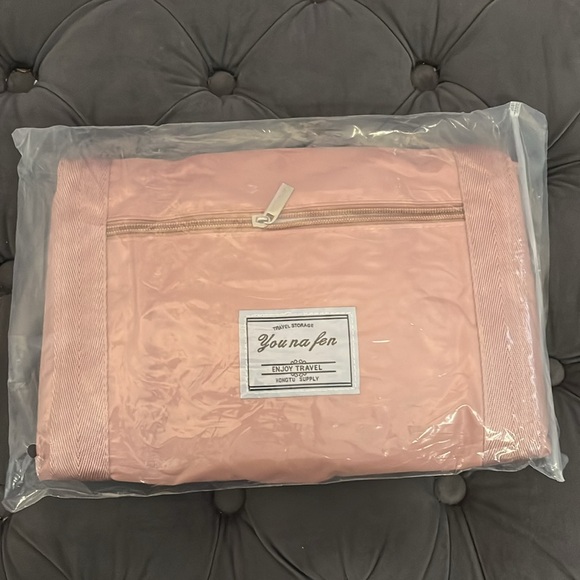 Large Capacity Travel Bag Tote - Picture 6 of 6